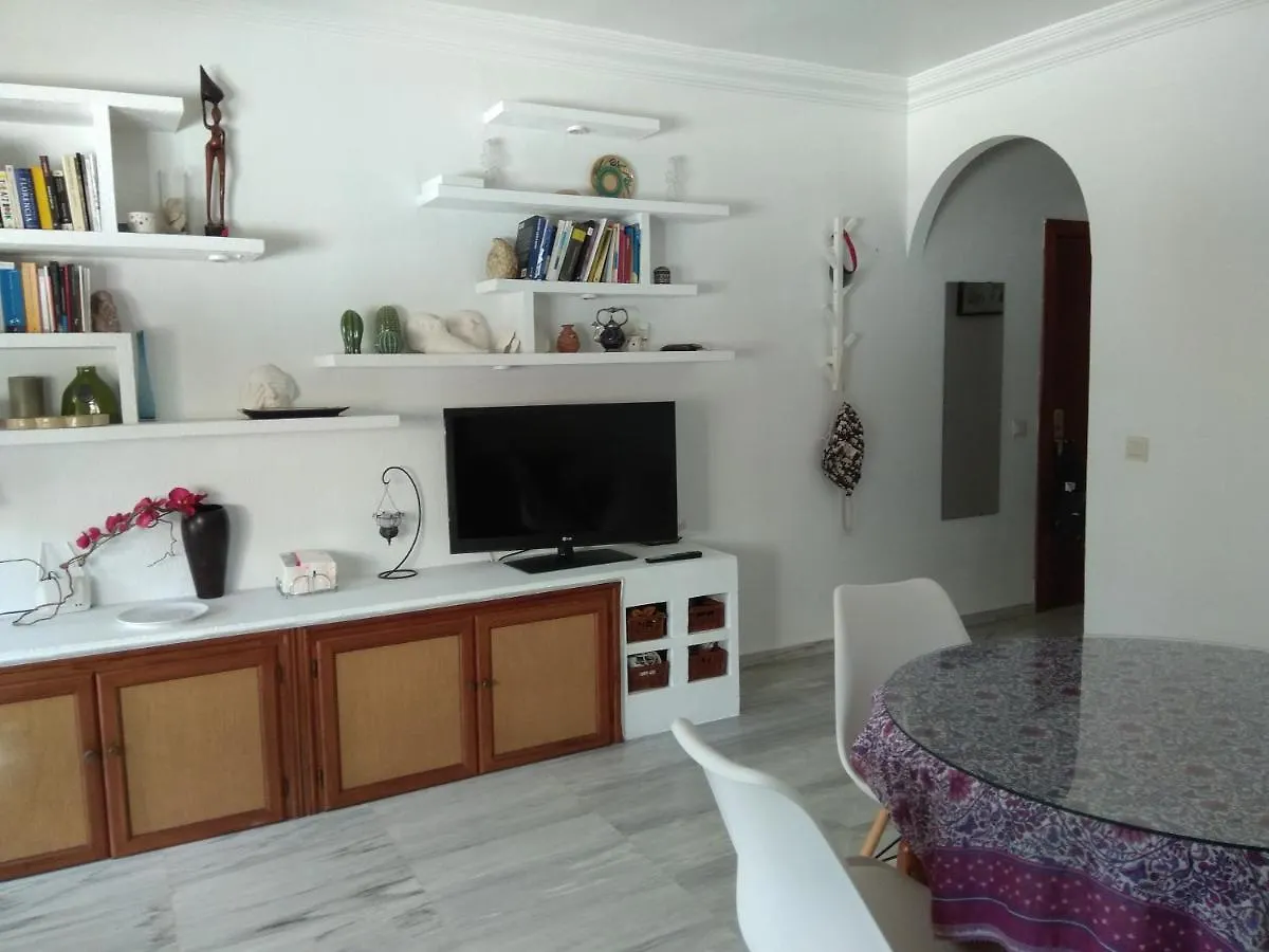 Apartamento Cerca Del Mar Con Piscina Y Parking. location